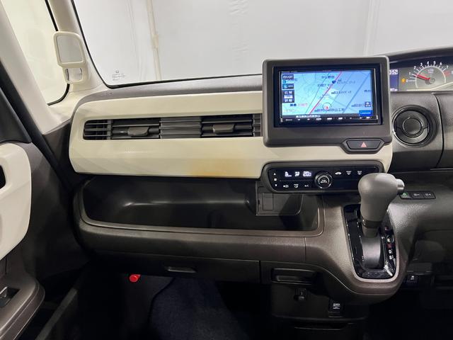 Ｎ−ＢＯＸＧ　走行１５３８７キロ／車検整備付一年保証・走行距離無制限走行１５３８７キロ　車検整備付　ワンセグナビ　ブルートゥース　バックカメラ　ＥＴＣ　クリアランスソナー　オートライト　ＬＥＤヘッドライト　ベンチシート（東京都）の中古車