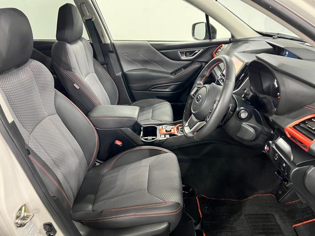 フォレスターＸ−ブレイク　走行５３３７２キロ／車検整備付／４ＷＤ／ナビ一年保証・走行距離無制限走行５３３７２キロ　フルセグナビ　ブルートゥース　バックカメラ　ＥＴＣ　オートライト　ＬＥＤヘッドライト　シートヒーター（埼玉県）の中古車