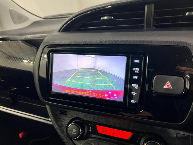 ヴィッツハイブリッドF セーフティーエディションIII ナビBカメラ1年保証距離無制限 走行距離46348キロ 車検整備付 ワンセグナビ バックカメラ 純正マット 助手席エアバッグ オートライト LEDヘッドランプ 電動格納式ドアミラー キーフリー(埼玉県)の中古車