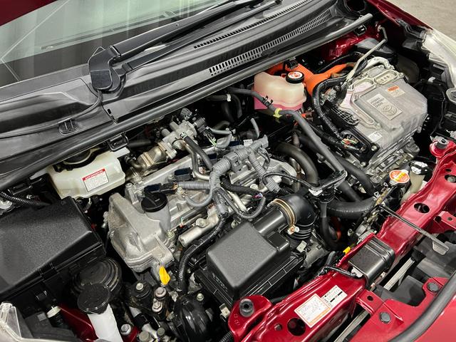ヴィッツハイブリッドF セーフティーエディションIII ナビBカメラ1年保証距離無制限 走行距離46348キロ 車検整備付 ワンセグナビ バックカメラ 純正マット 助手席エアバッグ オートライト LEDヘッドランプ 電動格納式ドアミラー キーフリー(埼玉県)の中古車