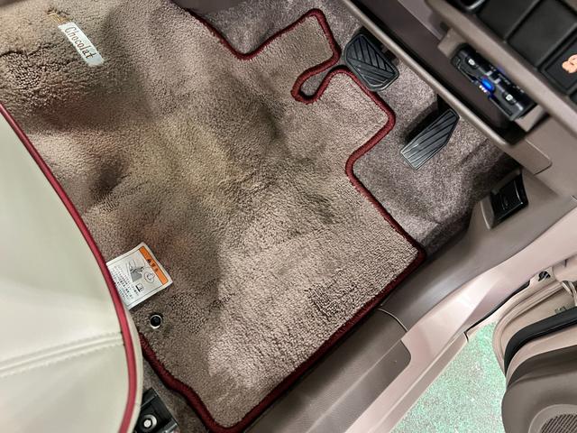 アルトラパンショコラＧ　走行５４６４７キロ／ナビ／バックカメラ／ＥＴＣ一年保証・走行距離無制限走行５４６４７キロ　フルセグナビ　ブルートゥース　バックカメラ　ＥＴＣ　オートライト　ＬＥＤヘッドライト（埼玉県）の中古車