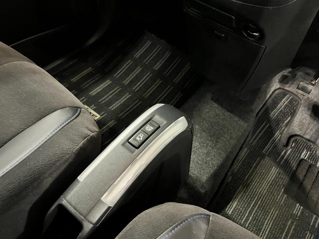 タントエグゼカスタムＲＳ　走行７７３８４キロ／ナビ一年保証・走行距離無制限走行７７３８４キロ　助手席エアバック　純正カーペットマット　ＨＩＤヘッドライト　フルセグナビ　ＤＶＤ（埼玉県）の中古車