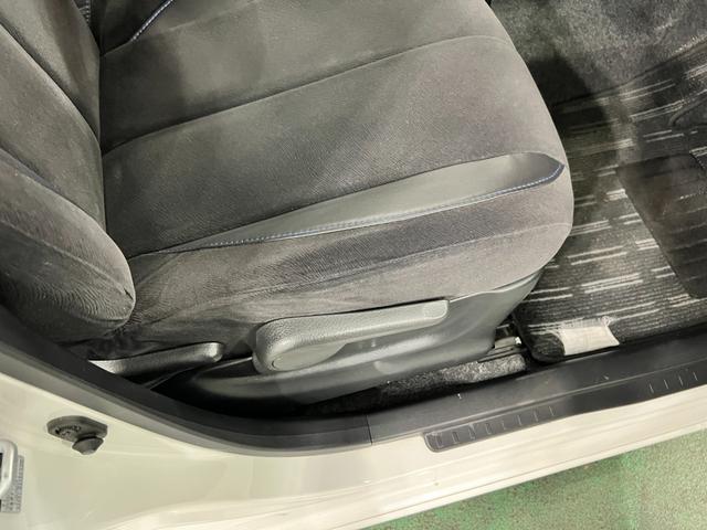 タントエグゼカスタムＲＳ　走行７７３８４キロ／ナビ一年保証・走行距離無制限走行７７３８４キロ　助手席エアバック　純正カーペットマット　ＨＩＤヘッドライト　フルセグナビ　ＤＶＤ（埼玉県）の中古車