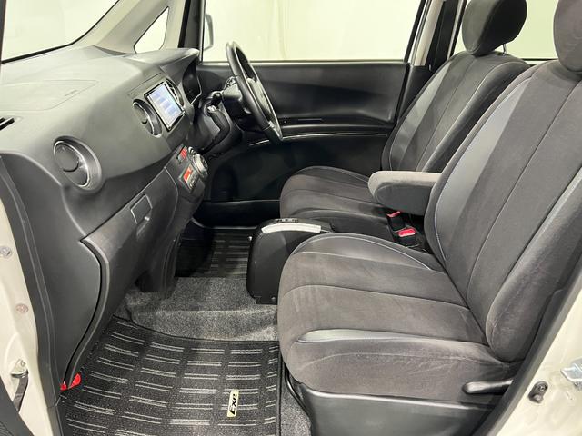 タントエグゼカスタムＲＳ　走行７７３８４キロ／ナビ一年保証・走行距離無制限走行７７３８４キロ　助手席エアバック　純正カーペットマット　ＨＩＤヘッドライト　フルセグナビ　ＤＶＤ（埼玉県）の中古車