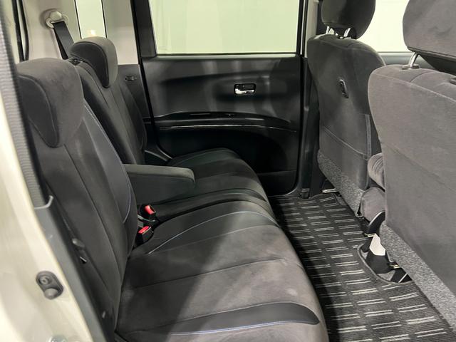 タントエグゼカスタムＲＳ　走行７７３８４キロ／ナビ一年保証・走行距離無制限走行７７３８４キロ　助手席エアバック　純正カーペットマット　ＨＩＤヘッドライト　フルセグナビ　ＤＶＤ（埼玉県）の中古車