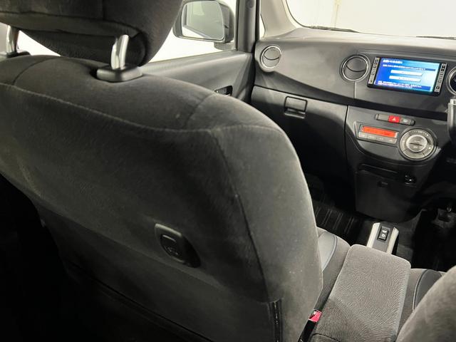 タントエグゼカスタムＲＳ　走行７７３８４キロ／ナビ一年保証・走行距離無制限走行７７３８４キロ　助手席エアバック　純正カーペットマット　ＨＩＤヘッドライト　フルセグナビ　ＤＶＤ（埼玉県）の中古車