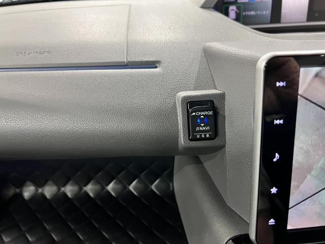 タントカスタムＸ　走行７２５３５キロ／純正９インチナビ／ドラレコ１年保証距離無制限　走行距離７２５３５キロ　純正フルセグナビ　パノラマモニター　ドラレコ　純正マット　サイドエアバッグ　ＬＥＤヘッドランプ　アイドリングストップ　シートヒーター　両側電動スライドドア（埼玉県）の中古車