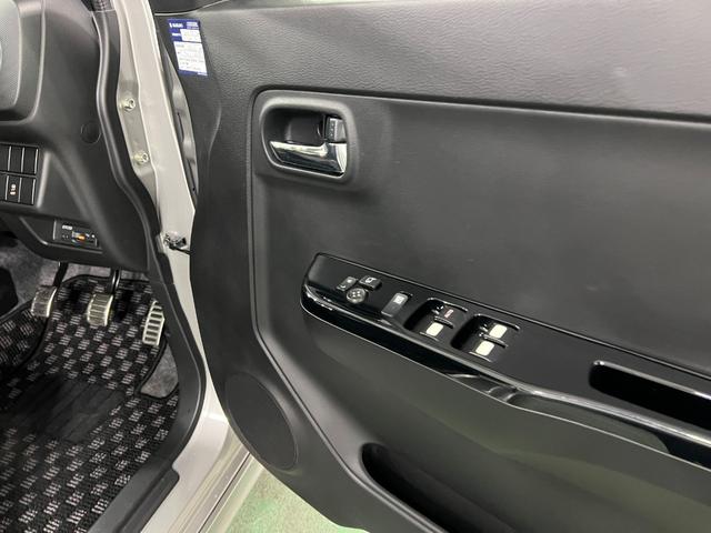 アルトワークスベースグレード MT車/レカロシート/走行69208キロ1年保証距離無制限 走行距離69208キロ MT車 走行69208キロ カーペットマット 助手席エアバッグ オートライトHIDヘッドランプ プッシュボタンスタート レカロシート(埼玉県)の中古車