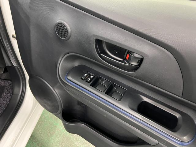 アクアS 走行52444キロ/車検整備付/ナビ/バックカメラ一年保証・走行距離無制限走行52444キロ 車検整備付 フルセグナビ ブルートゥース バックカメラ オートライト HIDヘッドライト(埼玉県)の中古車