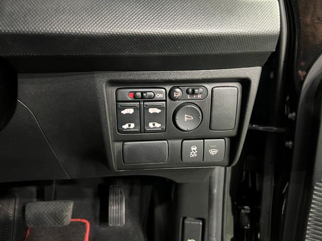 フリードスパイクＧ　エアロ　走行３６８９７キロ／フルセグナビ／バックカメラ１年保証距離無制限　走行距離３６８９７キロ　フルセグナビ　バックカメラ　ブルートゥース　フロアマット　助手席エアバッグ　オートライト　ＨＩＤヘッドランプ　両側電動スライドドア　電動格納式ドアミラー（埼玉県）の中古車