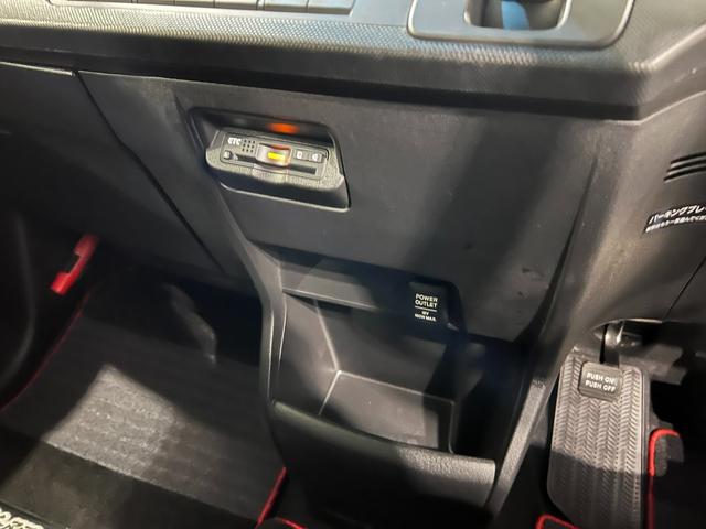 フリードスパイクＧ　エアロ　走行３６８９７キロ／フルセグナビ／バックカメラ１年保証距離無制限　走行距離３６８９７キロ　フルセグナビ　バックカメラ　ブルートゥース　フロアマット　助手席エアバッグ　オートライト　ＨＩＤヘッドランプ　両側電動スライドドア　電動格納式ドアミラー（埼玉県）の中古車