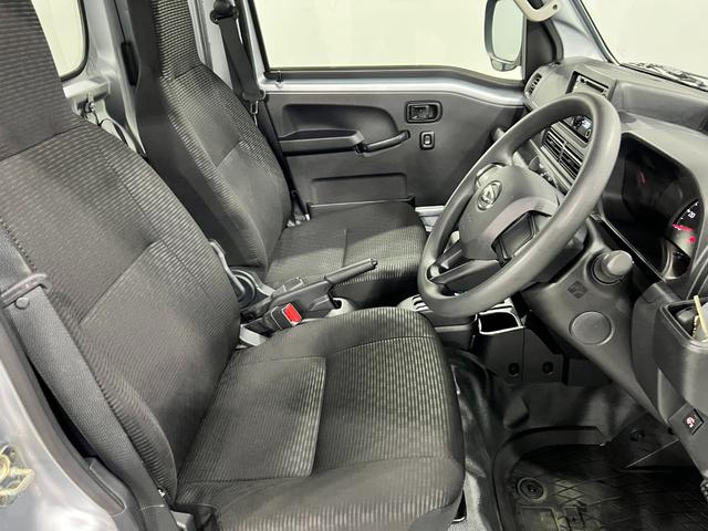ハイゼットトラックジャンボエクストラ　走行１１２９２キロ／ＣＤチューナー１年保証距離無制限　走行距離１１２９２キロ　ＣＤチューナー　純正フロアマット　助手席エアバッグ　クリアランスソナー　ＬＥＤヘッドランプ　アイドリングストップ　ＬＥＤ荷台作業灯（埼玉県）の中古車