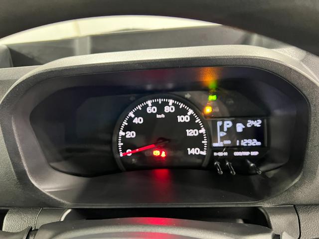 ハイゼットトラックジャンボエクストラ　走行１１２９２キロ／ＣＤチューナー１年保証距離無制限　走行距離１１２９２キロ　ＣＤチューナー　純正フロアマット　助手席エアバッグ　クリアランスソナー　ＬＥＤヘッドランプ　アイドリングストップ　ＬＥＤ荷台作業灯（埼玉県）の中古車