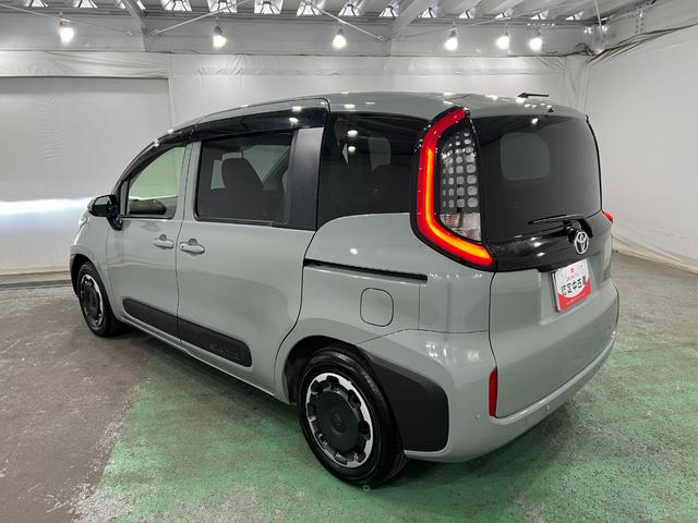 シエンタZ 走行5492キロ/ディスプレイオーディオ/全周囲カメラワンオーナー 禁煙車 ディスプレイオーディオ ブルートゥース 全周囲カメラ ETC オートライト 純正LEDヘッドライト 両側電動スライドドア 純正ホイールキャップセット キーフリー パノラマモニター(埼玉県)の中古車