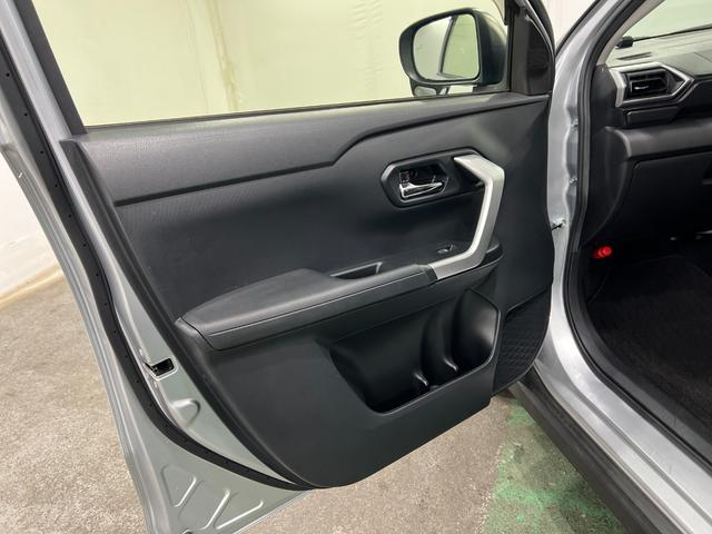 ロッキープレミアム　走行８２７３８キロ／車検整備付／ナビ／ドラレコ１年保証・走行距離無制限　ブルートゥース　バックカメラ　ＥＴＣ　サイドエアバック　クリアランスソナー　オートマチックハイビーム　オートライト　ＬＥＤヘッドライト　シートヒーター（埼玉県）の中古車