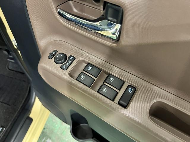 ムーヴキャンバスセオリーＧ　車検整備付／走行１４２８１キロ／純正ナビドラレコ１年保証距離無制限　走行距離１４２８１キロ　純正フルセグナビ　パノラマモニター　ドラレコ　純正マット　サイドエアバッグ　ＬＥＤヘッドランプ　アイドリングストップ　シートヒーター　両側電動スライドドア（埼玉県）の中古車