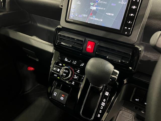 タントカスタムＸ　走行１１１５６キロ／クリアランスソナー／ナビ一年保証・走行距離無制限走行１１１５６キロ　フルセグナビ　ブルートゥース　バックカメラ　ドラレコ　ＥＴＣ　クリアランスソナー　オートライト　ＬＥＤヘッドライト　シートヒーター　両側電動スライドドア（埼玉県）の中古車