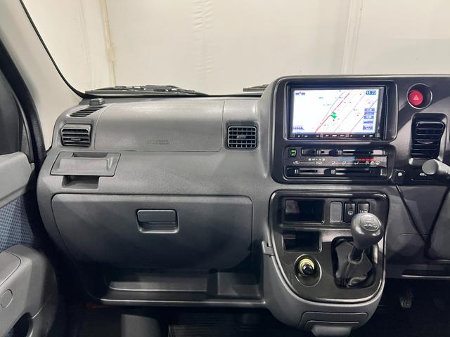 ハイゼットカーゴクルーズターボ 4WD/MT車/走行47232キロ/ナビ1年保証距離無制限 走行距離47232キロ 4WD MT車 ワンセグナビ バックカメラ 助手席エアバッグ 純正フロアマット マニュアルエアコン(埼玉県)の中古車