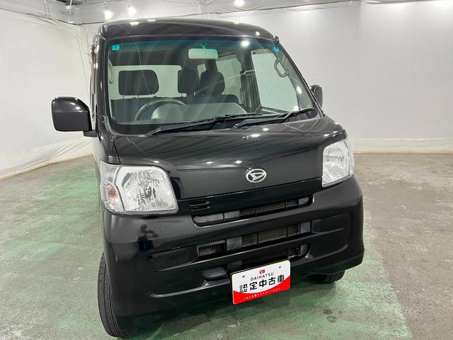 ハイゼットカーゴクルーズターボ 4WD/MT車/走行47232キロ/ナビ1年保証距離無制限 走行距離47232キロ 4WD MT車 ワンセグナビ バックカメラ 助手席エアバッグ 純正フロアマット マニュアルエアコン(埼玉県)の中古車