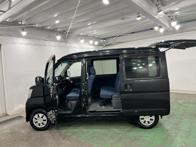 ハイゼットカーゴクルーズターボ 4WD/MT車/走行47232キロ/ナビ1年保証距離無制限 走行距離47232キロ 4WD MT車 ワンセグナビ バックカメラ 助手席エアバッグ 純正フロアマット マニュアルエアコン(埼玉県)の中古車