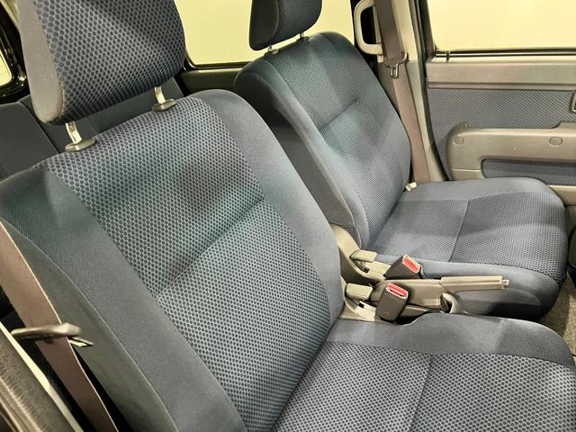 ハイゼットカーゴクルーズターボ 4WD/MT車/走行47232キロ/ナビ1年保証距離無制限 走行距離47232キロ 4WD MT車 ワンセグナビ バックカメラ 助手席エアバッグ 純正フロアマット マニュアルエアコン(埼玉県)の中古車