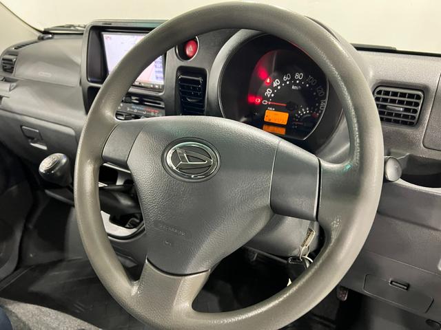ハイゼットカーゴクルーズターボ 4WD/MT車/走行47232キロ/ナビ1年保証距離無制限 走行距離47232キロ 4WD MT車 ワンセグナビ バックカメラ 助手席エアバッグ 純正フロアマット マニュアルエアコン(埼玉県)の中古車