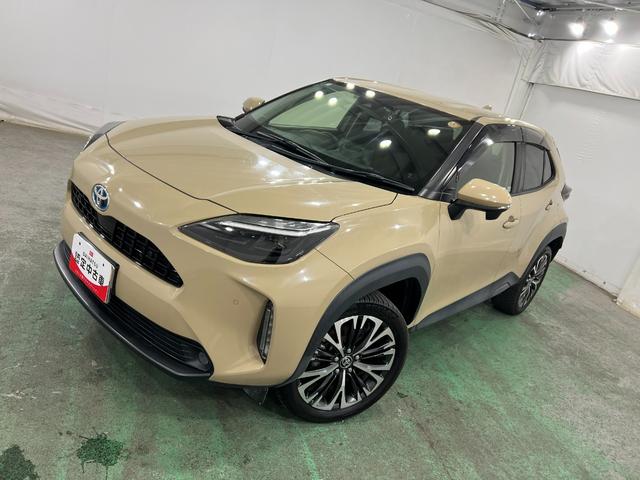 ヤリスクロスハイブリッドＺ　走行２６４９３キロ／フルセグナビ／ドラレコ１年保証距離無制限　走行距離２６４９３キロ　フルセグナビ　バックカメラ　ブルートゥース　ドラレコ　純正マット　サイドエアバッグ　ＬＥＤヘッドランプ　電動格納式ドアミラー　シートヒーター（埼玉県）の中古車
