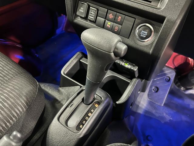 ハイゼットトラックジャンボエクストラ　走行７０３８キロ／ＬＥＤヘッドランプ１年保証距離無制限　走行距離７０３８キロ　フルセグナビ　バックカメラ　ブルートゥース　ドラレコ　純正マット　オートライト　ＬＥＤヘッドランプ　アイドリングストップ　プッシュボタンスタート（埼玉県）の中古車