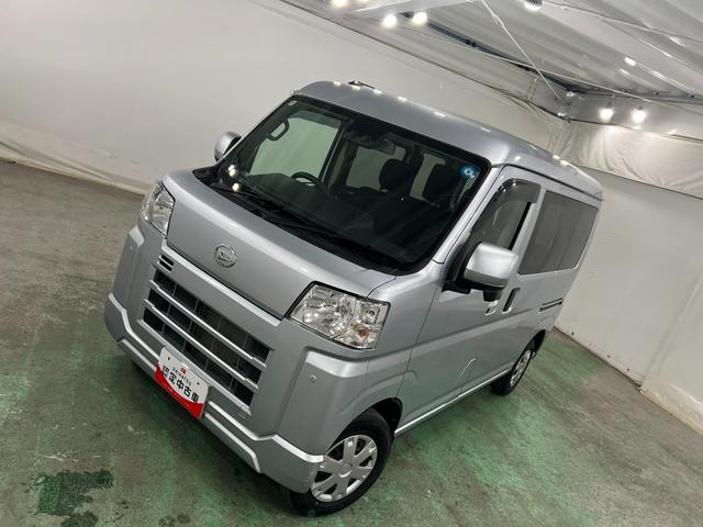 ハイゼットカーゴクルーズ 4WD/走行30251キロ/オートライト/マット1年保証距離無制限 走行距離30251キロ フロアマット 助手席エアバッグ クリアランスソナー オートライト アイドリングストップ 電動格納式ドアミラー(埼玉県)の中古車