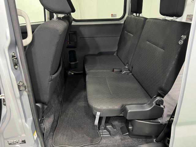 ハイゼットカーゴクルーズ 4WD/走行30251キロ/オートライト/マット1年保証距離無制限 走行距離30251キロ フロアマット 助手席エアバッグ クリアランスソナー オートライト アイドリングストップ 電動格納式ドアミラー(埼玉県)の中古車