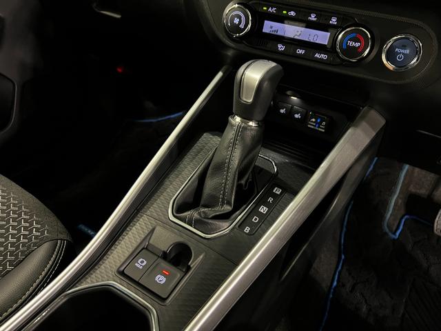 ロッキープレミアムG HEV 走行54157キロ/修復歴/9型ナビ1年保証・走行距離無制限 フルセグナビ 全周囲カメラ Bluetooth ドラレコ ETC サイドエアバック クリアランスソナー オートライト LEDヘッドライト シートヒーター(埼玉県)の中古車