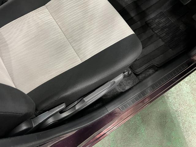 ミライースG SAIII 車検整備付/走行28095キロ/ナビBカメラ1年保証距離無制限 走行距離28095キロ フルセグナビ バックカメラ ブルートゥース 純正マット 助手席エアバッグ LEDヘッドランプ アイドリングストップ シートヒーター プッシュボタンスタート(埼玉県)の中古車