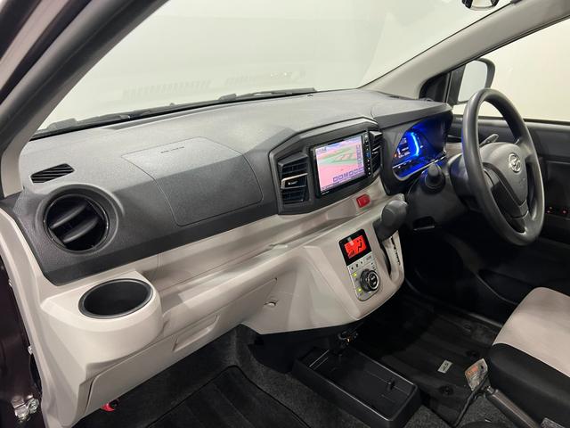 ミライースG SAIII 車検整備付/走行28095キロ/ナビBカメラ1年保証距離無制限 走行距離28095キロ フルセグナビ バックカメラ ブルートゥース 純正マット 助手席エアバッグ LEDヘッドランプ アイドリングストップ シートヒーター プッシュボタンスタート(埼玉県)の中古車