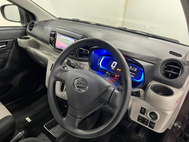 ミライースG SAIII 車検整備付/走行28095キロ/ナビBカメラ1年保証距離無制限 走行距離28095キロ フルセグナビ バックカメラ ブルートゥース 純正マット 助手席エアバッグ LEDヘッドランプ アイドリングストップ シートヒーター プッシュボタンスタート(埼玉県)の中古車