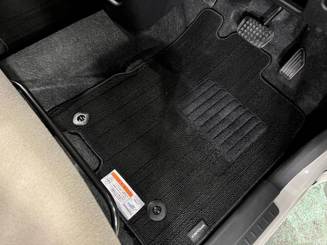 ムーヴキャンバスＧメイクアップリミテッド　ＳＡIII　走行２７９０９キロフルセグナビ　Ｂｌｕｅｔｏｏｔｈ　ＥＴＣ　全周囲カメラ　サイドエアバック　オートライト　ＬＥＤヘッドライト　シートヒーター　両側電動スライドドア　１年保証・走行距離（埼玉県）の中古車
