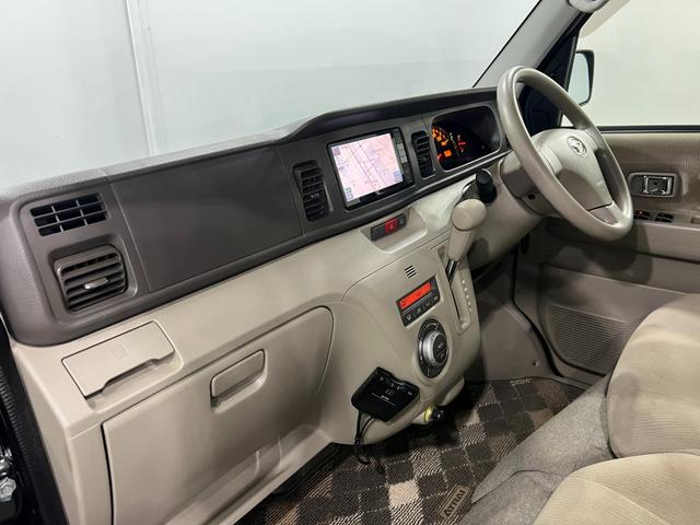 アトレーワゴンカスタムターボRSリミテッド 車検整備付/走行45222キロ1年保証距離無制限 走行距離45222キロ フルセグナビ ブルートゥース ドラレコ 純正カーペットマット 助手席エアバッグ HIDヘッドランプ 片側電動スライドドア(埼玉県)の中古車