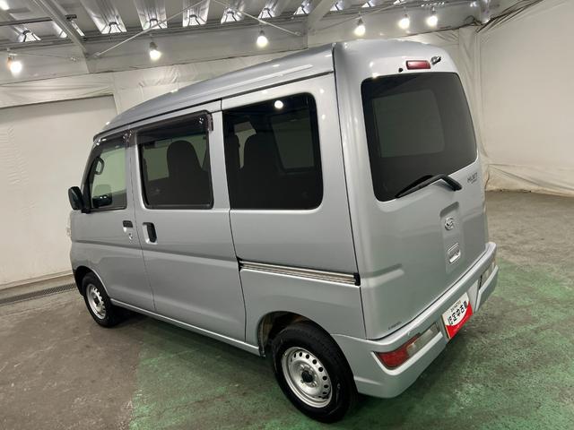 ハイゼットカーゴデラックスＳＡIII　車検整備付／５８１９８キロ／ナビ１年保証距離無制限　走行距離５８１９８キロ　フルセグナビ　バックカメラ　ブルートゥース　ドラレコ　純正マット　アイドリングストップ（埼玉県）の中古車