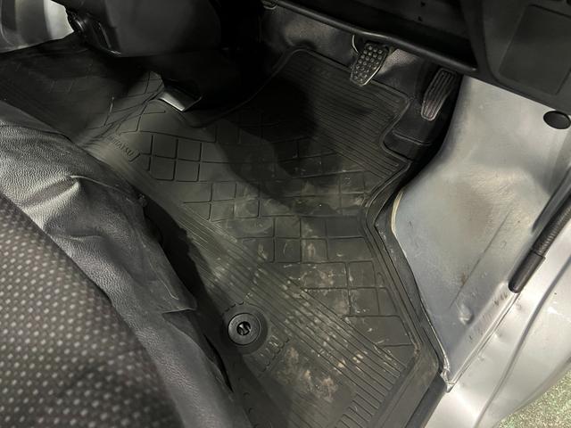 ハイゼットカーゴデラックスＳＡIII　車検整備付／５８１９８キロ／ナビ１年保証距離無制限　走行距離５８１９８キロ　フルセグナビ　バックカメラ　ブルートゥース　ドラレコ　純正マット　アイドリングストップ（埼玉県）の中古車