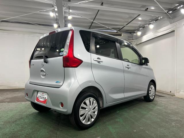 デイズX 4WD/走行70066キロ/CDチューナー/純正マット1年保証距離無制限 走行距離70066キロ 4WD CDチューナー 純正カーペットマット 助手席エアバッグ アイドリングストップ 電動格納式ドアミラー(埼玉県)の中古車