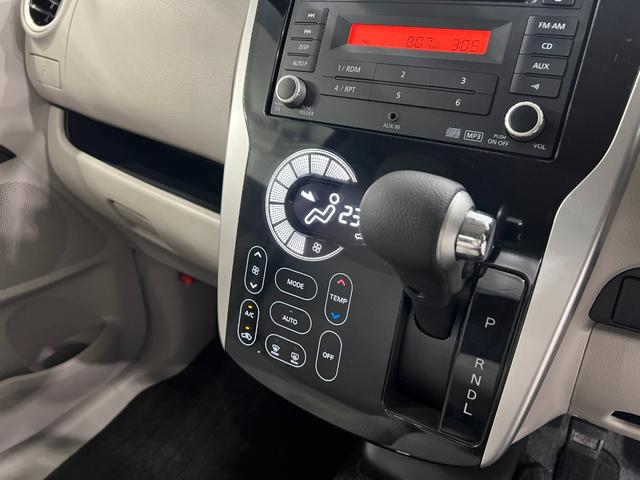 デイズX 4WD/走行70066キロ/CDチューナー/純正マット1年保証距離無制限 走行距離70066キロ 4WD CDチューナー 純正カーペットマット 助手席エアバッグ アイドリングストップ 電動格納式ドアミラー(埼玉県)の中古車