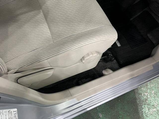 デイズX 4WD/走行70066キロ/CDチューナー/純正マット1年保証距離無制限 走行距離70066キロ 4WD CDチューナー 純正カーペットマット 助手席エアバッグ アイドリングストップ 電動格納式ドアミラー(埼玉県)の中古車