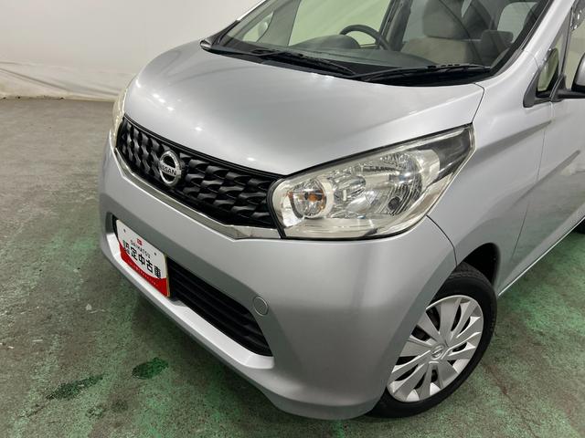 デイズX 4WD/走行70066キロ/CDチューナー/純正マット1年保証距離無制限 走行距離70066キロ 4WD CDチューナー 純正カーペットマット 助手席エアバッグ アイドリングストップ 電動格納式ドアミラー(埼玉県)の中古車