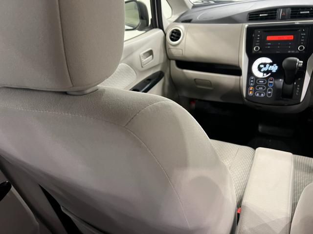 デイズX 4WD/走行70066キロ/CDチューナー/純正マット1年保証距離無制限 走行距離70066キロ 4WD CDチューナー 純正カーペットマット 助手席エアバッグ アイドリングストップ 電動格納式ドアミラー(埼玉県)の中古車