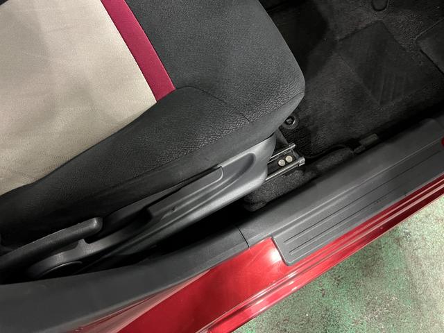 パッソモーダ　Ｓ　走行２２０１８キロ／車検整備付／ナビ一年保証・走行距離無制限　助手席エアバック　純正カーペットマット　ワンセグナビ　ブルートゥース　バックカメラ　ＬＥＤヘッドライト　ベンチシート（埼玉県）の中古車