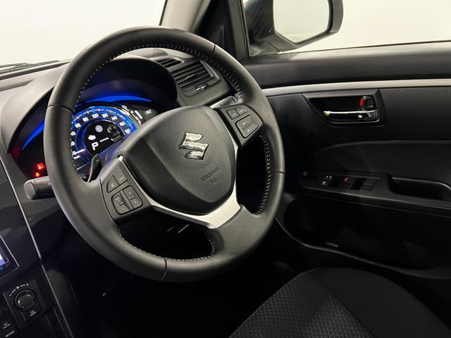 スイフトＲＳ−ＤＪＥ　走行６４１９５キロ／ナビ／ドラレコ／ＥＴＣ１年保証・走行距離無制限　フルセグナビ　Ｂｌｕｅｔｏｏｔｈ　ドラレコ　ＥＴＣ　オートライト　ＨＩＤヘッドライト　アイドリングストップ（埼玉県）の中古車