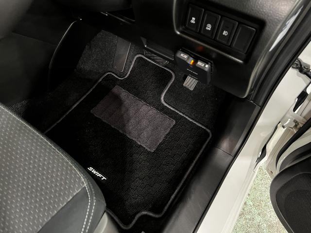 スイフトＲＳ−ＤＪＥ　走行６４１９５キロ／ナビ／ドラレコ／ＥＴＣ１年保証・走行距離無制限　フルセグナビ　Ｂｌｕｅｔｏｏｔｈ　ドラレコ　ＥＴＣ　オートライト　ＨＩＤヘッドライト　アイドリングストップ（埼玉県）の中古車