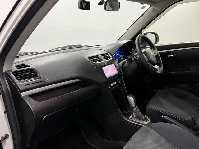 スイフトＲＳ−ＤＪＥ　走行６４１９５キロ／ナビ／ドラレコ／ＥＴＣ１年保証・走行距離無制限　フルセグナビ　Ｂｌｕｅｔｏｏｔｈ　ドラレコ　ＥＴＣ　オートライト　ＨＩＤヘッドライト　アイドリングストップ（埼玉県）の中古車