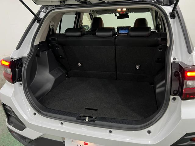 ロッキープレミアム 走行14241キロ/純正9インチナビ/ドラレコ1年保証距離無制限 走行距離14241キロ 純正フルセグナビ バックカメラ ドラレコ 純正マット サイドエアバッグ LEDヘッドランプ アイドリングストップ シートヒーター オート格納式ドアミラー(埼玉県)の中古車