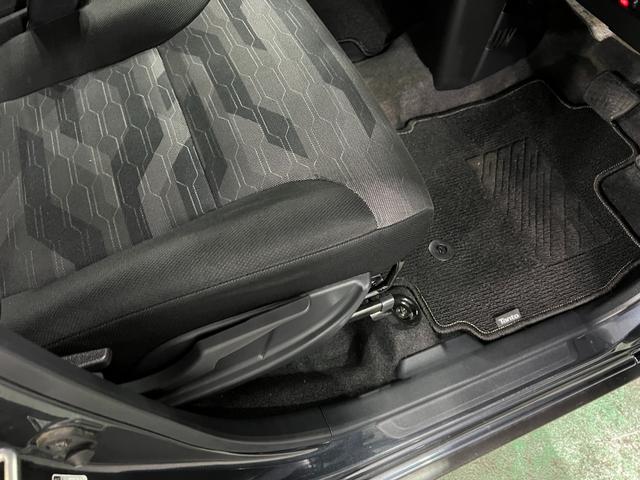 タントファンクロスターボ 車検整備付 純正ナビ 全周囲カメラ走行距離31898キロ 純正フルセグナビ パノラマモニター ドラレコ 純正マット サイドエアバッグ LEDヘッドランプ アイドリングストップ シートヒーター 両側電動スライドドア 1年保証距離無制限(埼玉県)の中古車