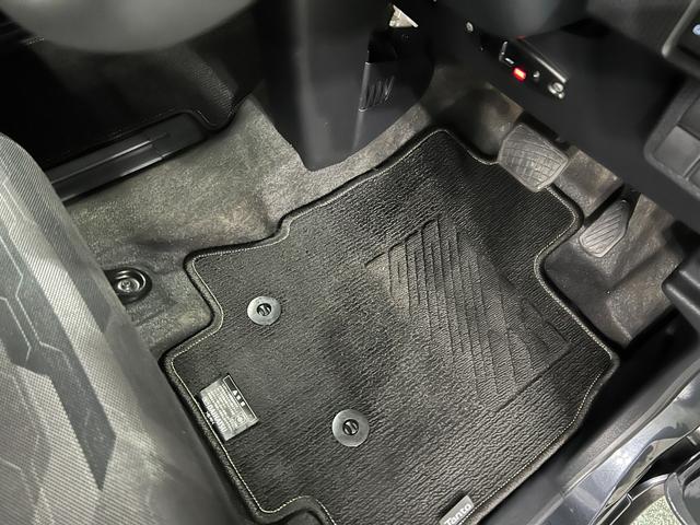 タントファンクロスターボ 車検整備付 純正ナビ 全周囲カメラ走行距離31898キロ 純正フルセグナビ パノラマモニター ドラレコ 純正マット サイドエアバッグ LEDヘッドランプ アイドリングストップ シートヒーター 両側電動スライドドア 1年保証距離無制限(埼玉県)の中古車